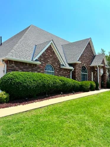 Blue Ladder Roofing & Construction business background image